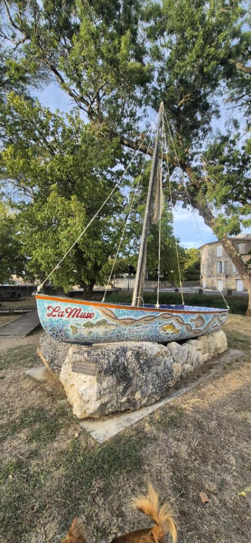 Sous les yeux de la bonne mer - lesmikelins